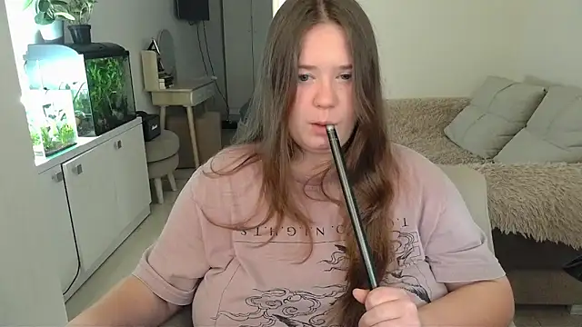 remirann  online show from March 14, 2025, 1:13 pm