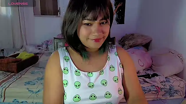 kiarybell   online show from March 7, 2026, 12:46 pm