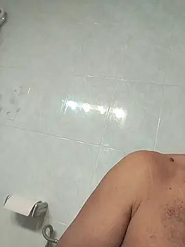 juandi21cm online show from October 26, 2025, 5:24 am