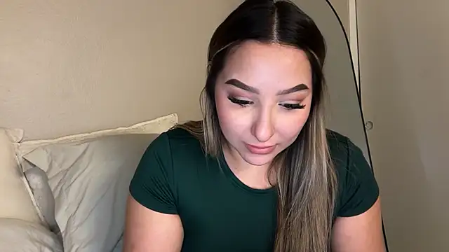 Snapshot of lustfulsmiles chatting on March 10, 2026, 11:54 pm lustfulsmiles online show from March 10, 2026, 11:54 pm