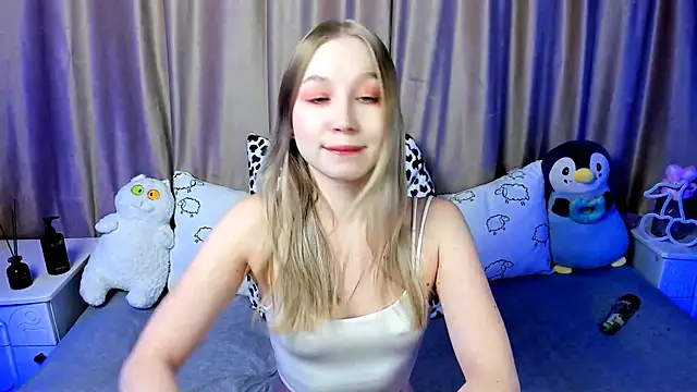 LilyStarlight online show from December 14, 2024, 5:40 am