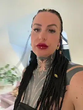 Snapshot of InkedBiitch chatting on March 23, 2026, 7:12 am InkedBiitch online show from March 23, 2026, 7:12 am