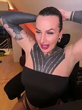 InkedBiitch online show from March 29, 2026, 6:19 pm