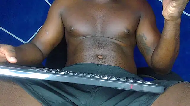 MAXJONES 2 online show from December 18, 2024, 1:26 am