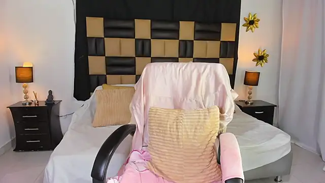 BarbieKano online show from November 27, 2025, 11:51 pm