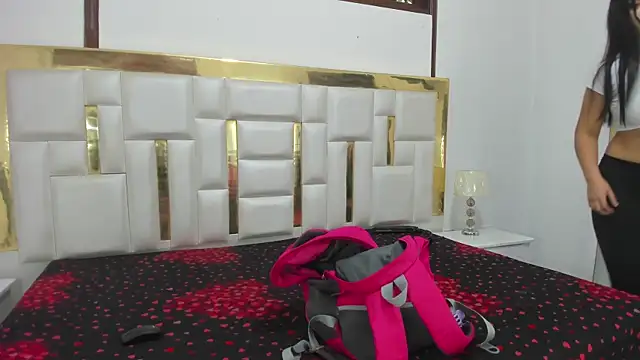 Kylieandjhonny online show from January 24, 2025, 9:15 pm