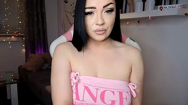 na dolli online show from January 5, 2025, 1:04 pm