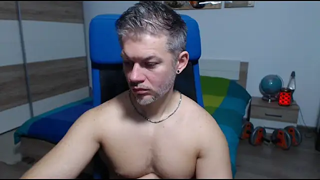 RobbyShawz online show from October 15, 2025, 4:12 am