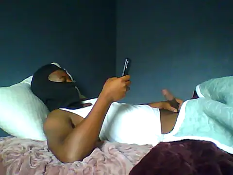 Snapshot of TitularAdaption chatting on November 9, 2025, 8:34 am TitularAdaption online show from November 9, 2025, 8:34 am