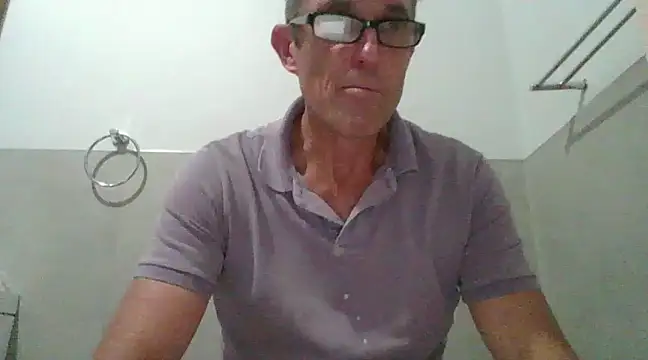 Snapshot of xykenrah@xh chatting on January 7, 2025, 5:53 pm xykenrahxh online show from January 7, 2025, 5:53 pm