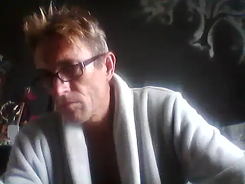 Snapshot of xykenrah@xh chatting on January 21, 2025, 9:24 am xykenrahxh online show from January 21, 2025, 9:24 am