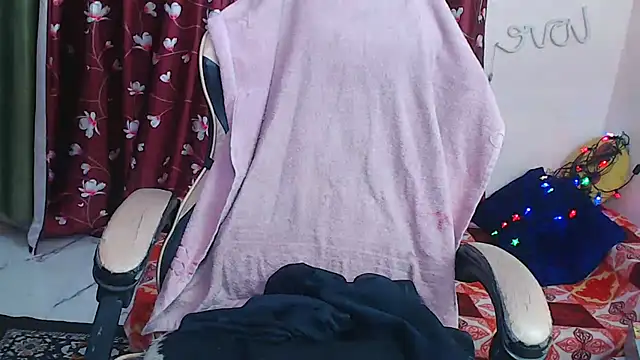 Naiaa-mylove online show from February 19, 2026, 6:20 am