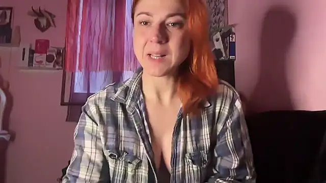 Nikky Divine online show from February 12, 2026, 7:36 am