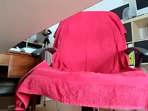 leccaleccafiga online show from February 25, 2025, 8:19 pm