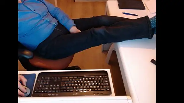 dutchpornking online show from April 2, 2026, 5:54 pm