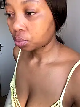 cherrybabe76 online show from October 2, 2025, 7:04 am