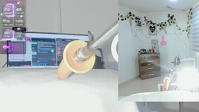 sofi velez online show from November 30, 2025, 5:06 pm