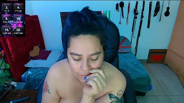 elektra 32 online show from March 22, 2025, 11:11 am