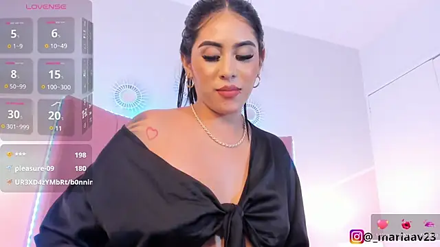 sofia castrillon online show from February 8, 2025, 9:56 am