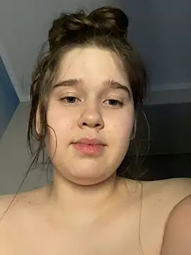 HornyGirlH online show from December 22, 2024, 12:50 am