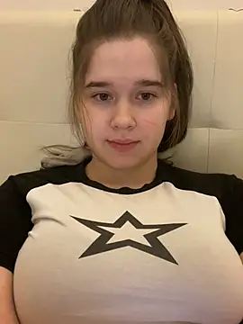 HornyGirlH online show from February 4, 2025, 1:23 am