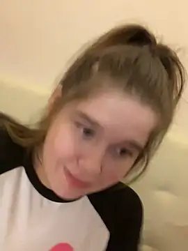 HornyGirlH online show from February 21, 2025, 1:55 am