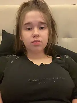 HornyGirlH online show from February 22, 2025, 3:56 am