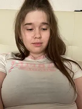 HornyGirlH online show from March 9, 2025, 4:27 am