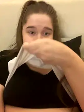 HornyGirlH online show from September 10, 2025, 11:27 pm