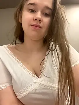 HornyGirlH online show from December 16, 2025, 2:05 am