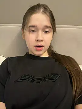 HornyGirlH online show from March 2, 2026, 5:08 am