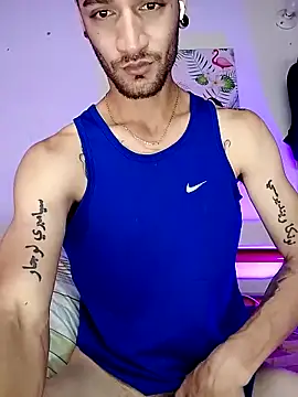 iamxandertv online show from November 9, 2025, 6:06 pm