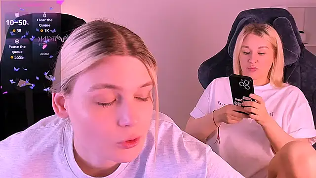 hotblonds online show from December 7, 2024, 7:43 pm