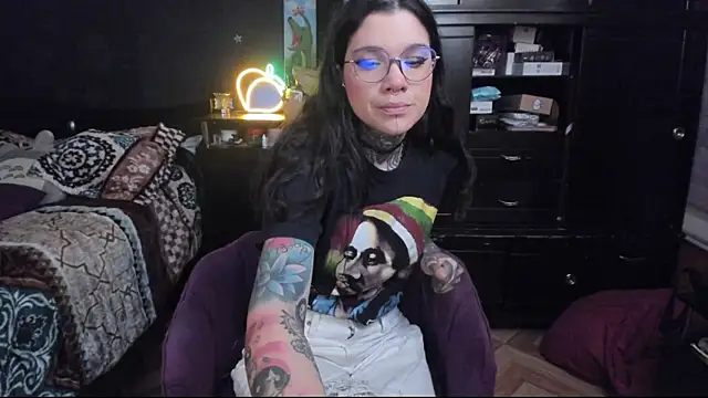 Lilmarieee online show from January 17, 2025, 10:01 pm