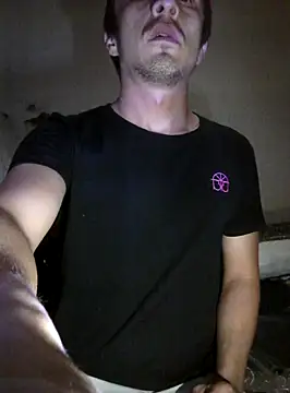 Snapshot of landy20cm chatting on February 5, 2025, 8:21 am landy20cm online show from February 5, 2025, 8:21 am