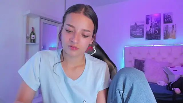 Amaia Daniells online show from December 12, 2024, 7:41 am