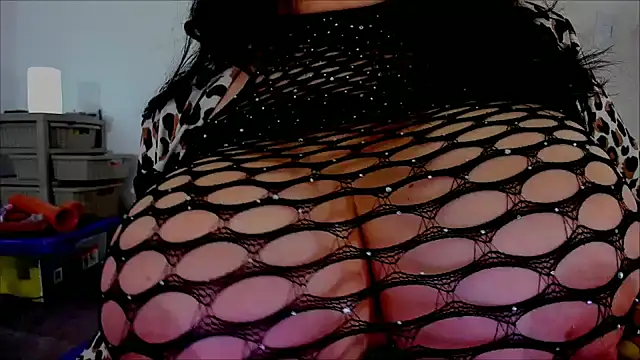 Conny hot3 online show from December 26, 2024, 8:28 am