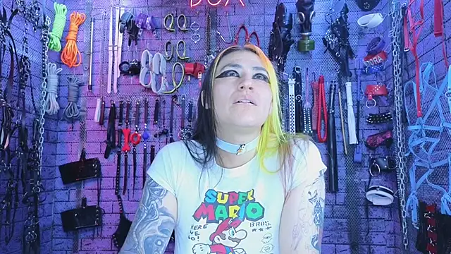 PANDORANEZZ online show from November 19, 2025, 6:02 am