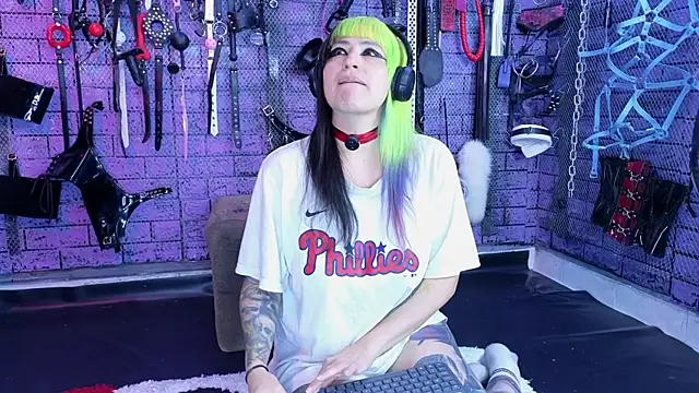 Snapshot of PANDORANEZZ chatting on July 12, 2026, 10:01 pm PANDORANEZZ online show from July 12, 2026, 10:01 pm