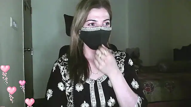 Cute Sonii online show from June 6, 2026, 1:38 pm