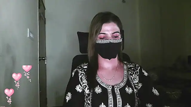 Cute Sonii online show from July 18, 2026, 1:26 pm