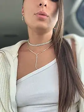 YOUR-KARINA online show from February 9, 2025, 7:49 am