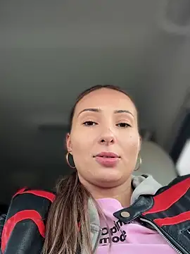 YOUR-KARINA online show from March 16, 2025, 7:48 am