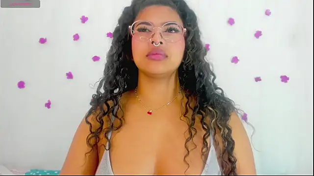 moana taylor online show from September 29, 2025, 12:43 pm