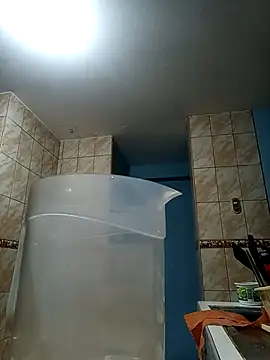 Snapshot of Gatubela212 chatting on February 24, 2025, 3:33 am Gatubela212 online show from February 24, 2025, 3:33 am