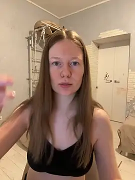 Snapshot of ConnieDaw chatting on December 20, 2025, 2:57 pm ConnieDaw online show from December 20, 2025, 2:57 pm