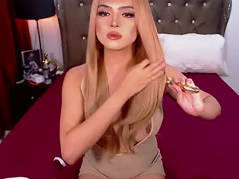 WomanofWorldTS online show from November 30, 2025, 4:00 pm