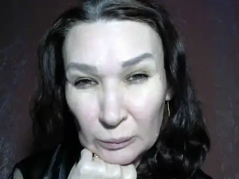 PrettyAndWild online show from January 18, 2025, 4:21 pm