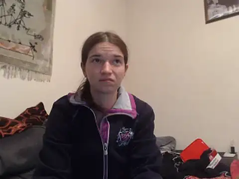 Geile-Luna online show from September 24, 2025, 5:38 pm