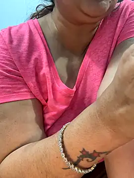 Preet Kaur 69 online show from November 4, 2025, 3:05 am